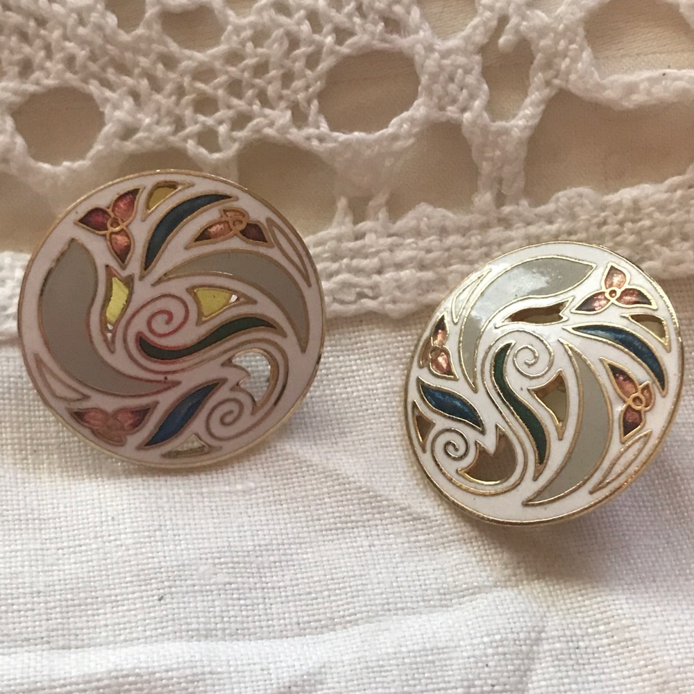 Vintage lacquered earrings - Picture 3 of 3